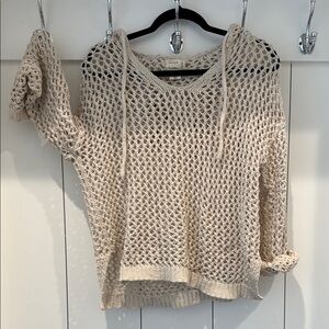 Nicole Miller Cream V-Neck Sweater Relaxed Knit